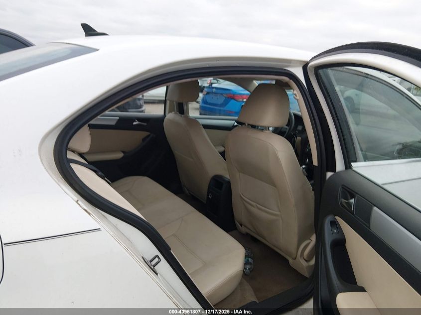 2011 Volkswagen Jetta 2.5L Sel VIN: 3VWLZ7AJ4BM341367 Lot: 43961807