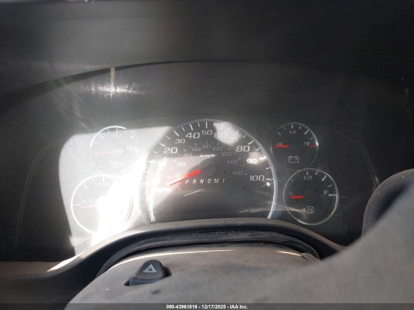 2017 GMC Savana 2500 Work Van VIN: 1GTW7BFG1H1111863 Lot: 43961816