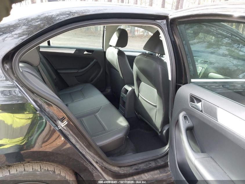 2018 Volkswagen Jetta 1.8T Sel VIN: 3VWL17AJ3JM238821 Lot: 43961849