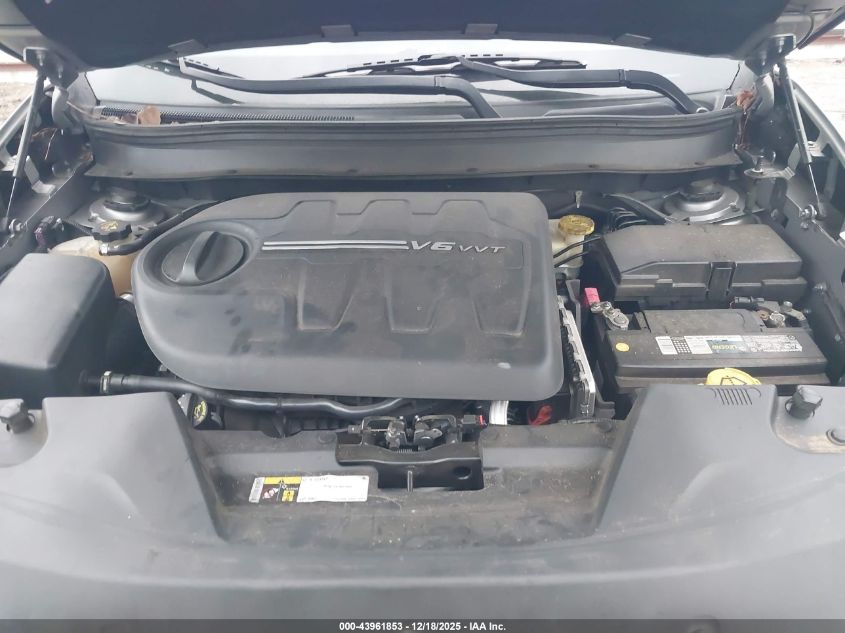 2015 Jeep Cherokee Latitude VIN: 1C4PJLCS1FW553904 Lot: 43961853