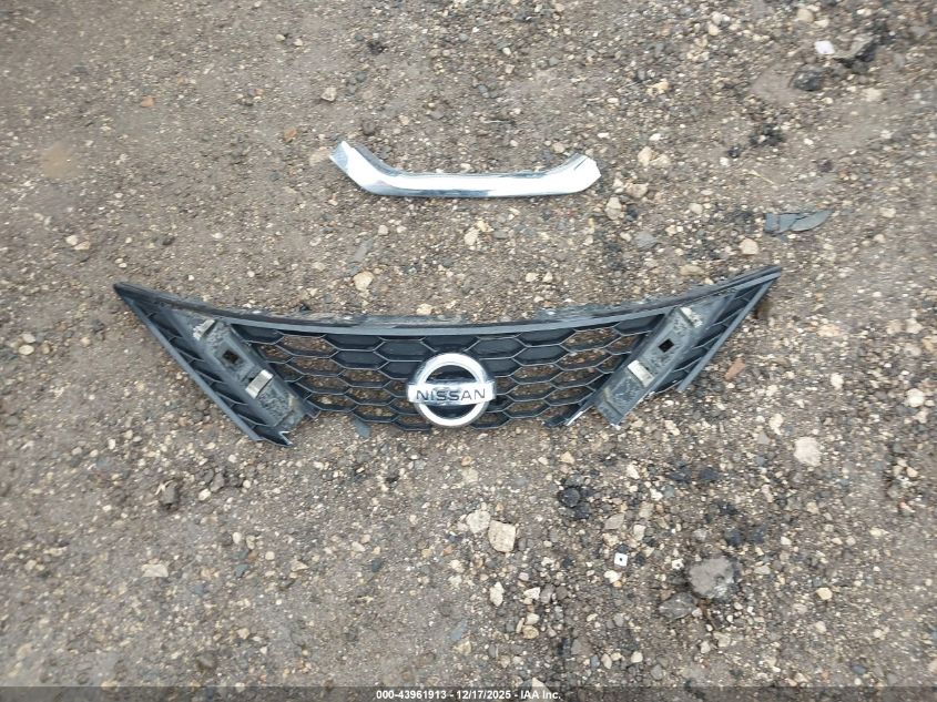 2017 Nissan Sentra Sr VIN: 3N1AB7APXHY299679 Lot: 43961913