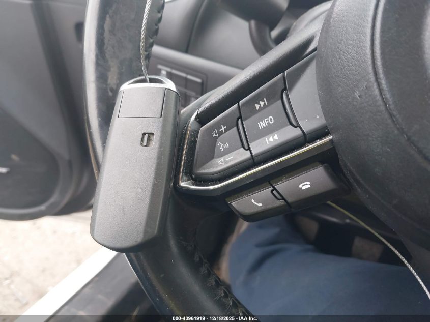 2018 Mazda Mazda3 Touring VIN: 3MZBN1V30JM232676 Lot: 43961919