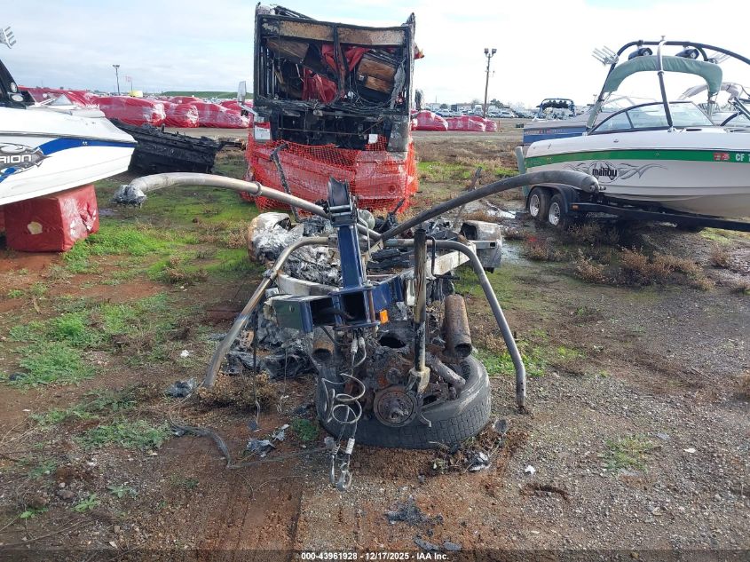 2001 Malibu 21 Sunsetter VIN: 000USMB2Z3958C101 Lot: 43961928