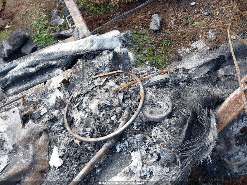 2001 Malibu 21 Sunsetter VIN: 000USMB2Z3958C101 Lot: 43961928