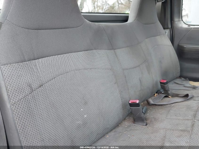 2000 Ford F-150 Work Series/Xl/Xlt VIN: 2FTZF182XYCA45856 Lot: 43962124