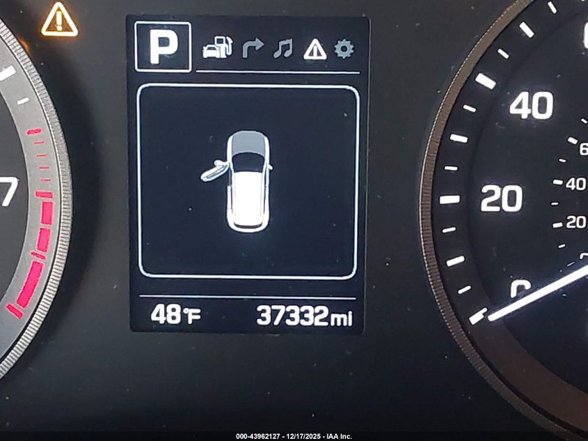 2017 Hyundai Tucson Se Plus VIN: KM8J33A40HU481611 Lot: 43962127