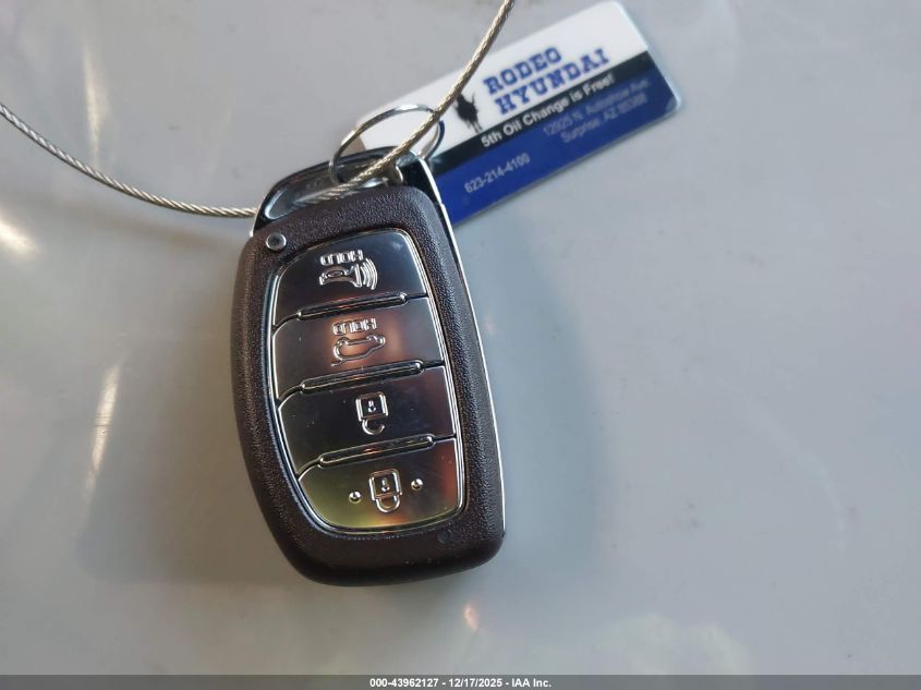 2017 Hyundai Tucson Se Plus VIN: KM8J33A40HU481611 Lot: 43962127