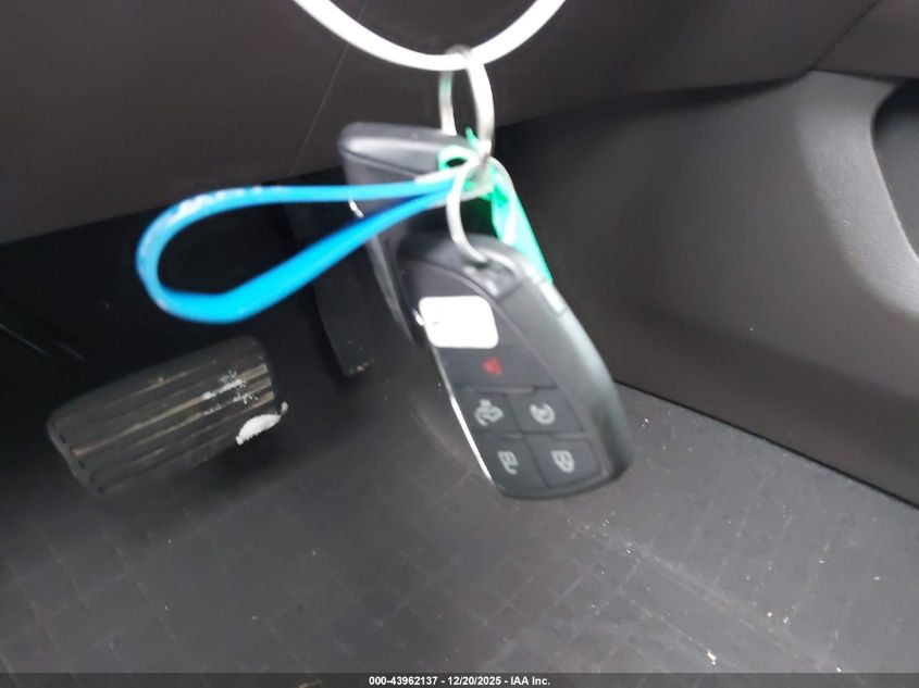 2024 GMC Sierra 1500 4Wd Short Box Slt VIN: 3GTUUDE89RG188957 Lot: 43962137