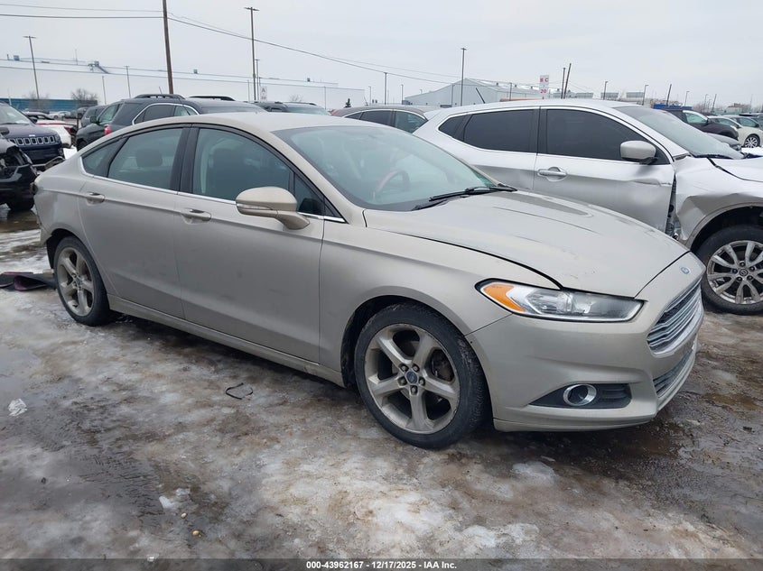 3FA6P0H76FR132847 2015 Ford Fusion Se auction photo 1