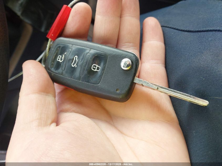 2011 Volkswagen Jetta 2.5L Se VIN: 3VWDX7AJ0BM313737 Lot: 43962228