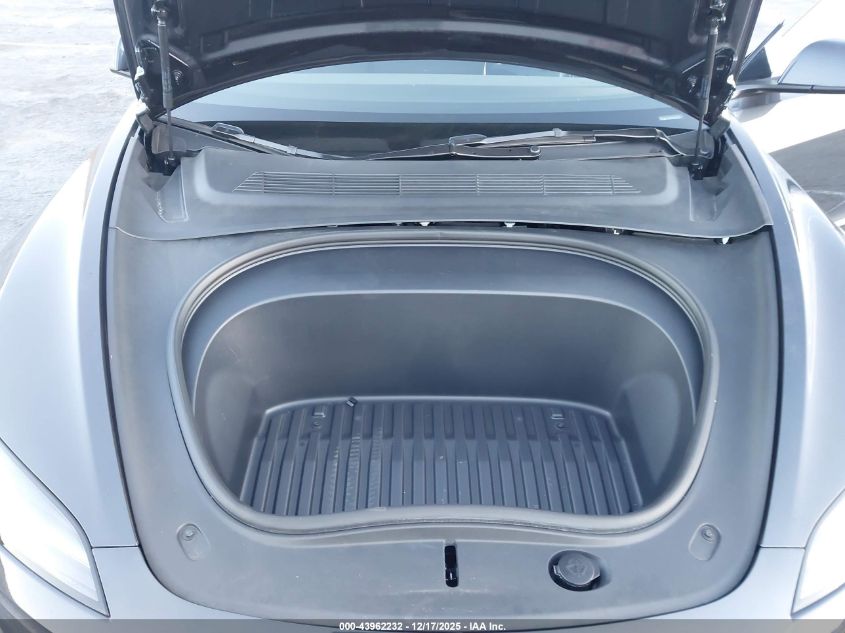 2025 Tesla Model 3 Long Range Rear-Wheel Drive/Standard Rear-Wheel Drive VIN: 5YJ3E1EA6SF001261 Lot: 43962232