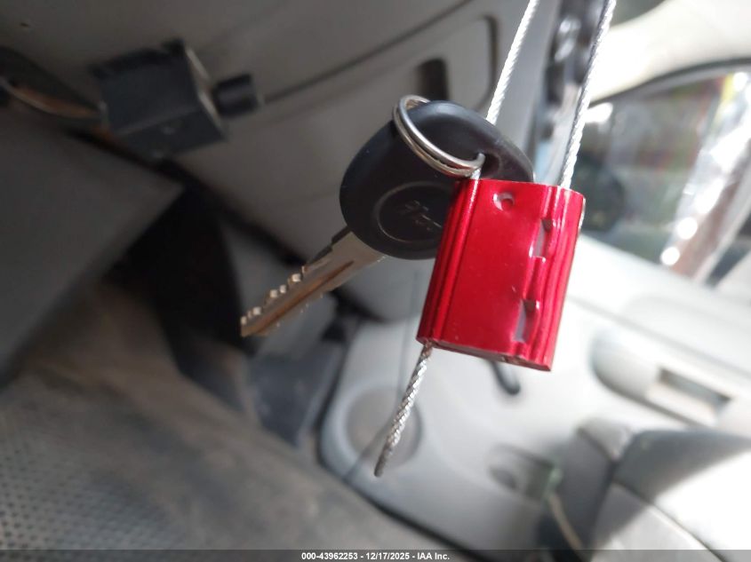 2008 Chevrolet Silverado 1500 Work Truck VIN: 1GCEC14X98Z285136 Lot: 43962253