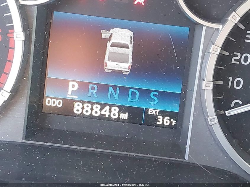 2017 Toyota Tundra Sr5 5.7L V8 VIN: 5TFDY5F10HX650599 Lot: 43962261