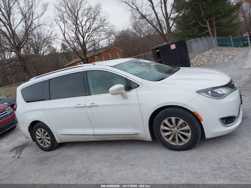 2019 Chrysler Pacifica Touring L VIN: 2C4RC1BG2KR548024 Lot: 43962289