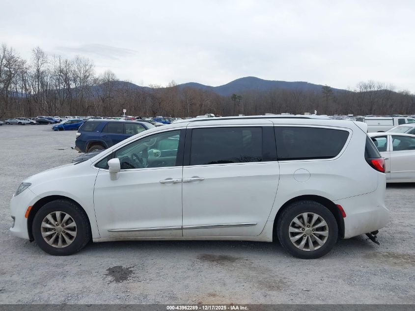 2019 Chrysler Pacifica Touring L VIN: 2C4RC1BG2KR548024 Lot: 43962289