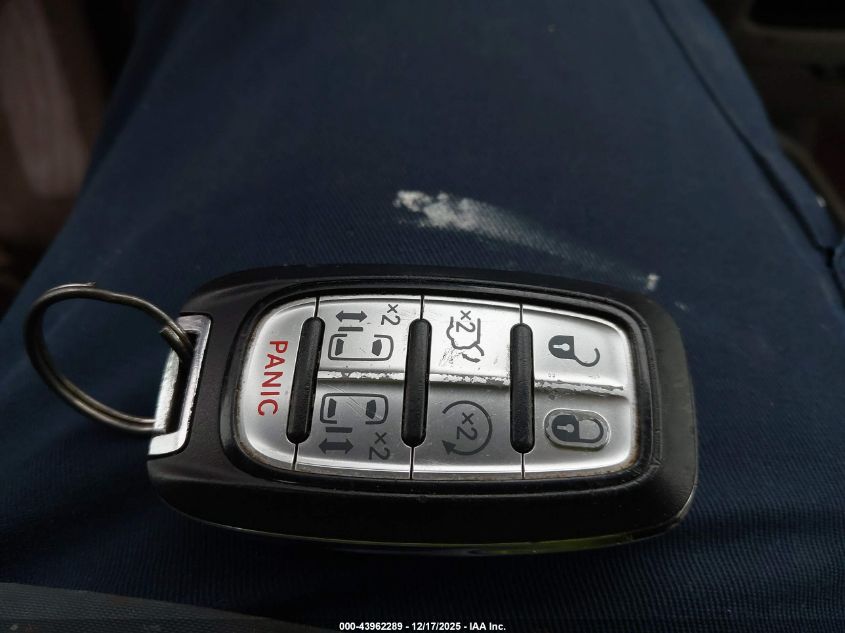 2019 Chrysler Pacifica Touring L VIN: 2C4RC1BG2KR548024 Lot: 43962289