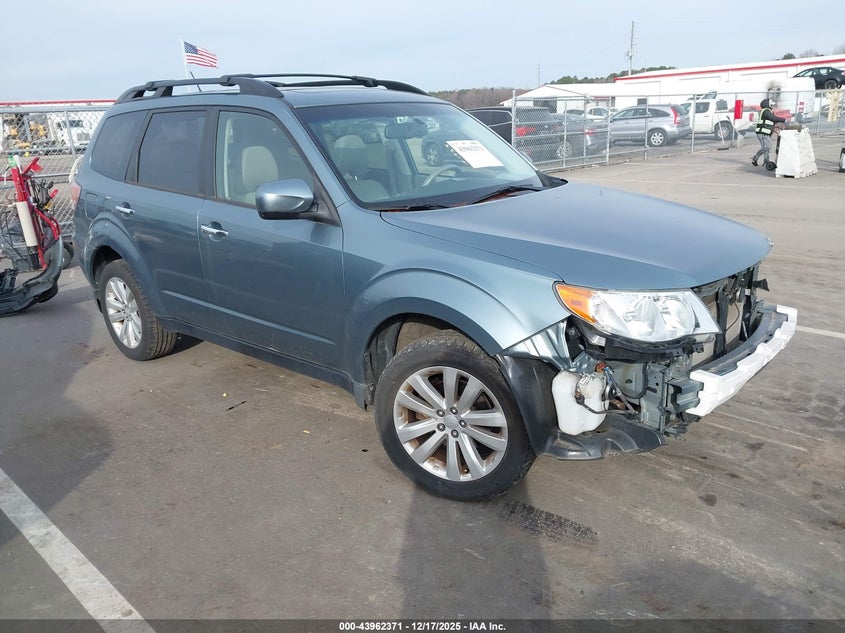 JF2SHAEC1DH422653 2013 SUBARU FORESTER photo no. 5