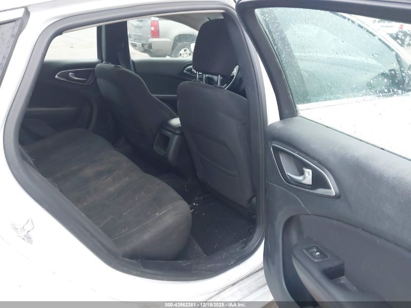 2015 Chrysler 200 Limited VIN: 1C3CCCAB2FN690016 Lot: 43962381