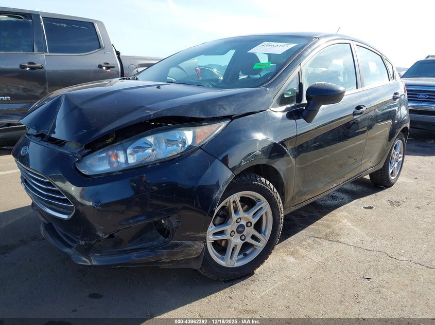VIN 3FADP4EJ1KM123866 2019 FORD FIESTA SE