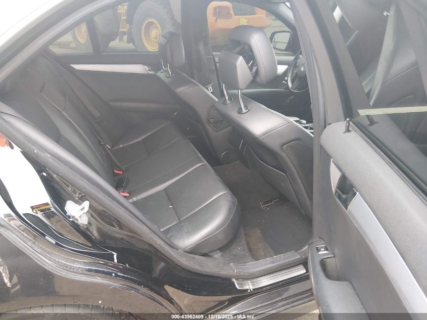 2008 Mercedes-Benz C 300 Luxury 4Matic/Sport 4Matic VIN: WDDGF81X88F187798 Lot: 43962409