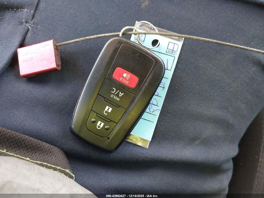 2021 Toyota Prius Prime Le VIN: JTDKAMFP8M3196470 Lot: 43962427