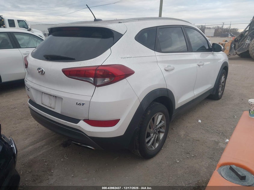 2016 HYUNDAI TUCSON auction photo 4