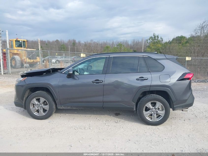 2024 Toyota Rav4 Xle VIN: 2T3W1RFV9RC278176 Lot: 43962457