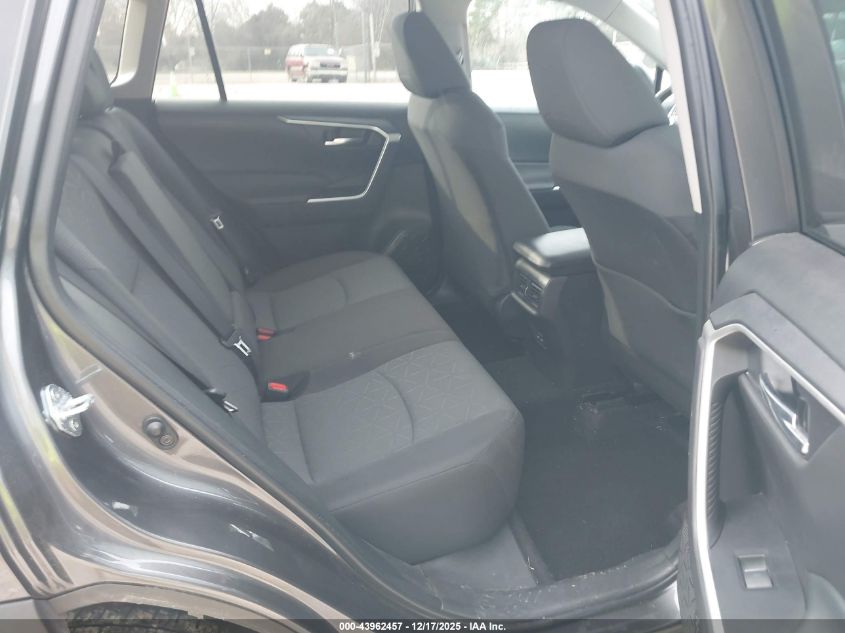 2024 Toyota Rav4 Xle VIN: 2T3W1RFV9RC278176 Lot: 43962457