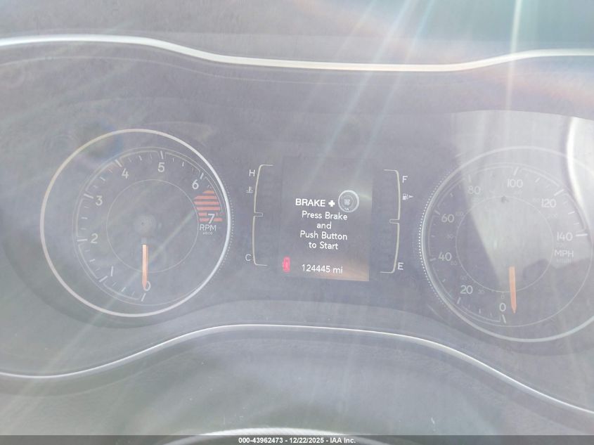 2019 Jeep Cherokee Latitude Plus Fwd VIN: 1C4PJLLBXKD318679 Lot: 43962473