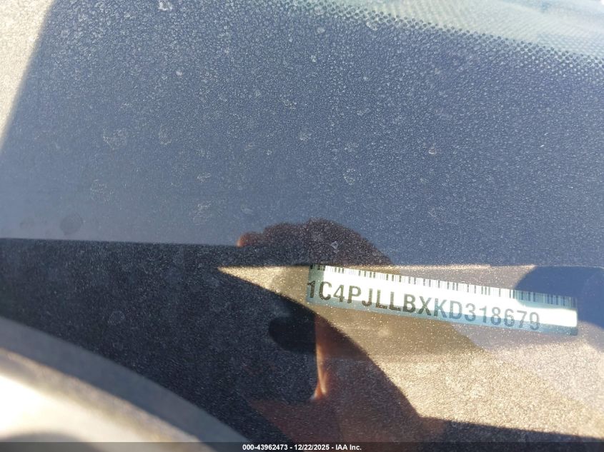 2019 Jeep Cherokee Latitude Plus Fwd VIN: 1C4PJLLBXKD318679 Lot: 43962473