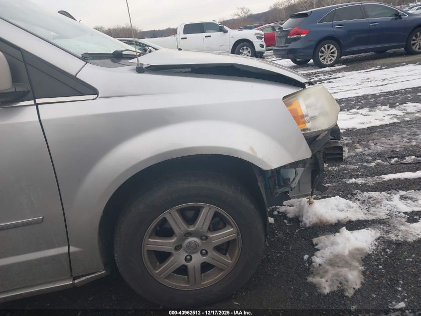 2010 Chrysler Town & Country Touring VIN: 2A4RR5D19AR305396 Lot: 43962512