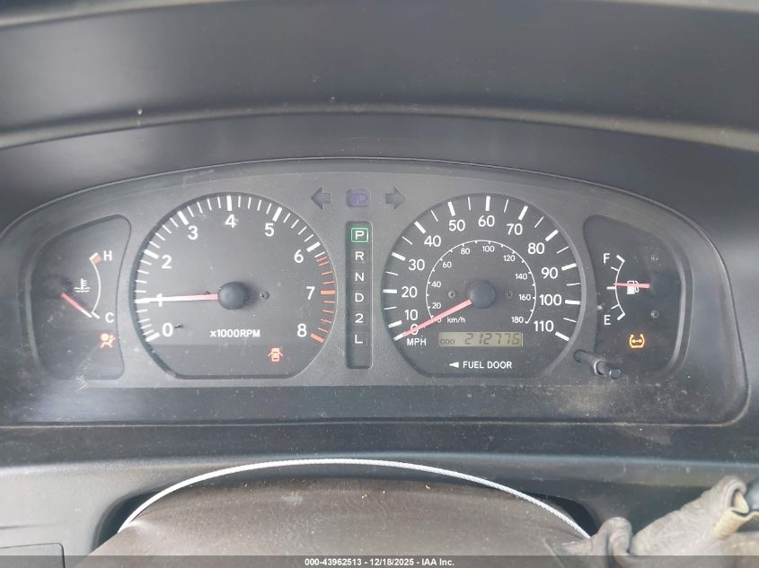 2000 Toyota Sienna Le VIN: 4T3ZF13C7YU311675 Lot: 43962513