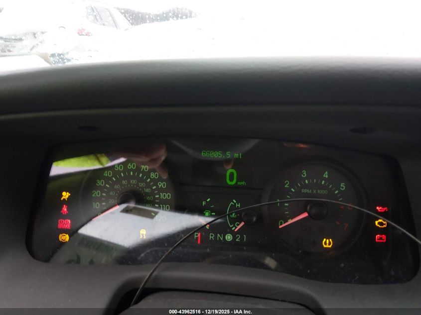 2010 Mercury Grand Marquis Ls (Fleet Only) VIN: 2MEBM7FV4AX631800 Lot: 43962516