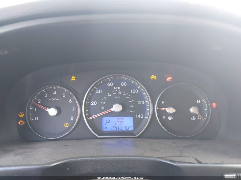 2012 Hyundai Santa Fe Limited V6 VIN: 5XYZK4AG3CG143964 Lot: 43962520