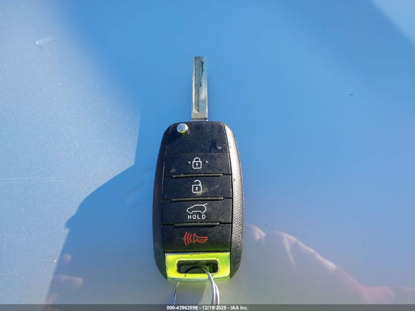 2016 Kia Sorento 2.4L L VIN: 5XYPG4A3XGG167660 Lot: 43962596