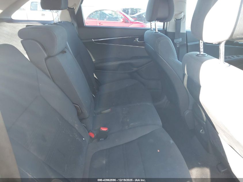 2016 Kia Sorento 2.4L L VIN: 5XYPG4A3XGG167660 Lot: 43962596