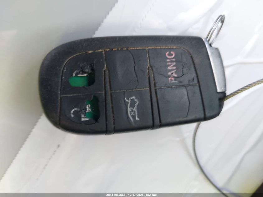 2015 Chrysler 200 Limited VIN: 1C3CCCABXFN564549 Lot: 43962657