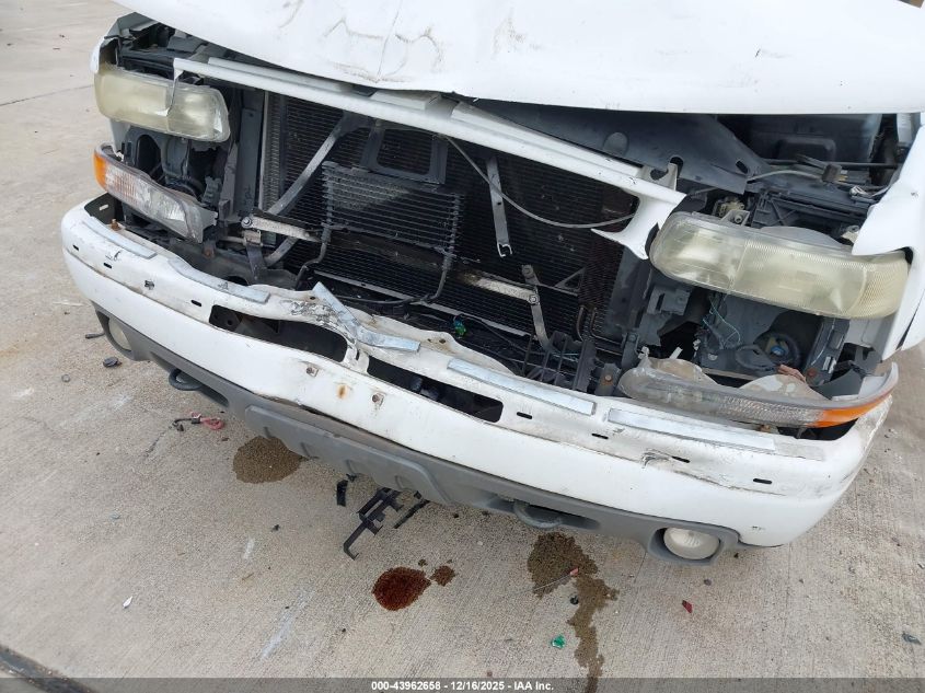 2005 Chevrolet Tahoe Z71 VIN: 1GNEC13T65R268814 Lot: 43962658