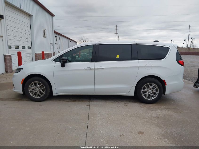 2025 Chrysler Pacifica - 2C4RC1BG6SR577090