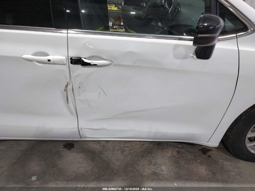 2025 Chrysler Pacifica - 2C4RC1BG6SR577090