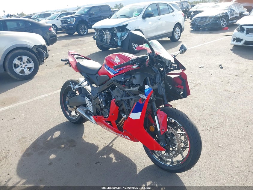 MLHRH1553R5000324 HONDA CBR650 Photo 1