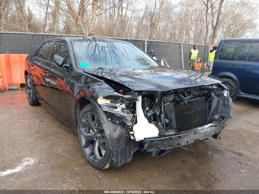 2023 Chrysler 300 Touring L