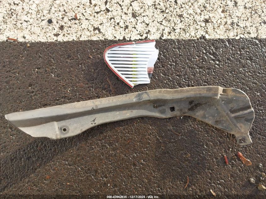 2005 Toyota Corolla Ce VIN: 1NXBR32E75Z373881 Lot: 43962835