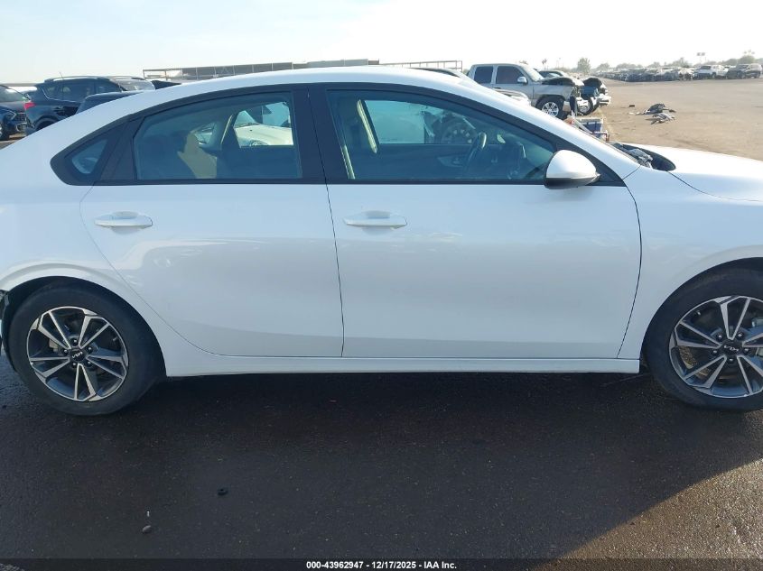 2023 Kia Forte Lxs VIN: 3KPF24AD8PE643906 Lot: 43962947