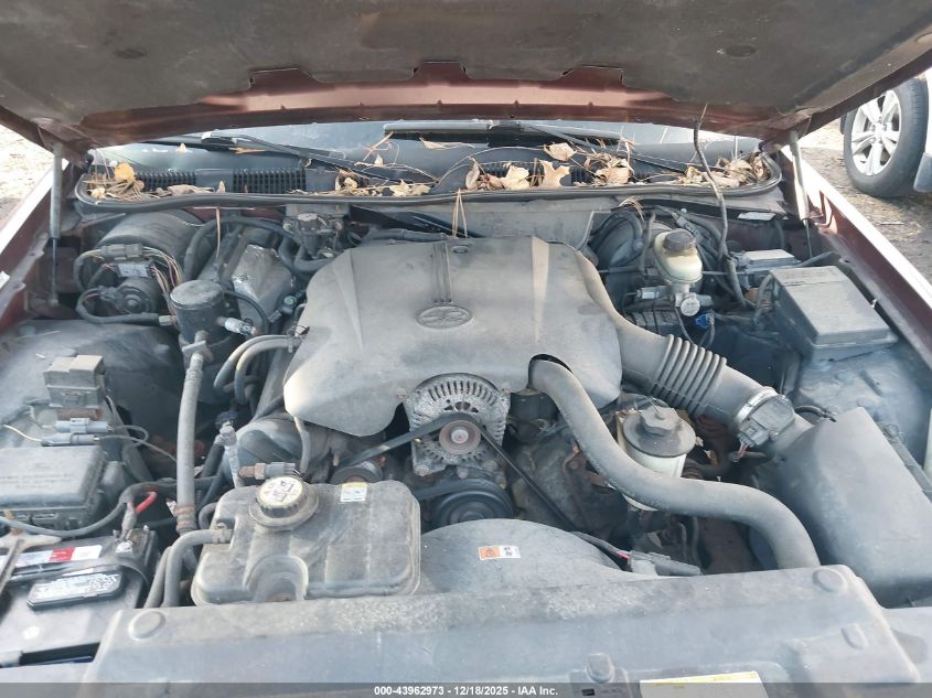 2001 Mercury Grand Marquis Gs VIN: 2MEFM74W41X660632 Lot: 43962973