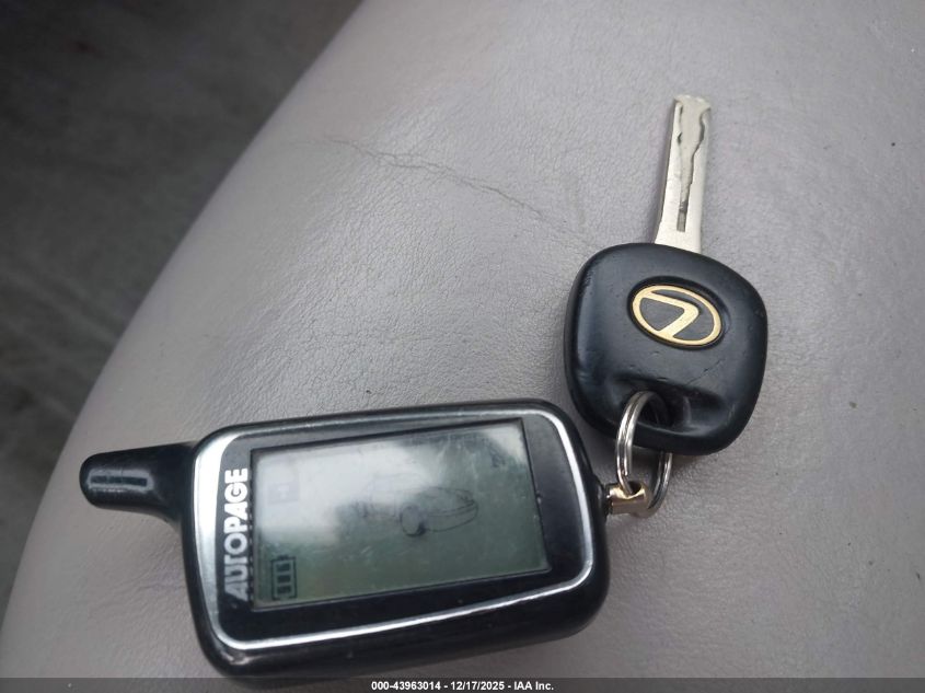 2003 Lexus Es 300 VIN: JTHBF30G930101384 Lot: 43963014