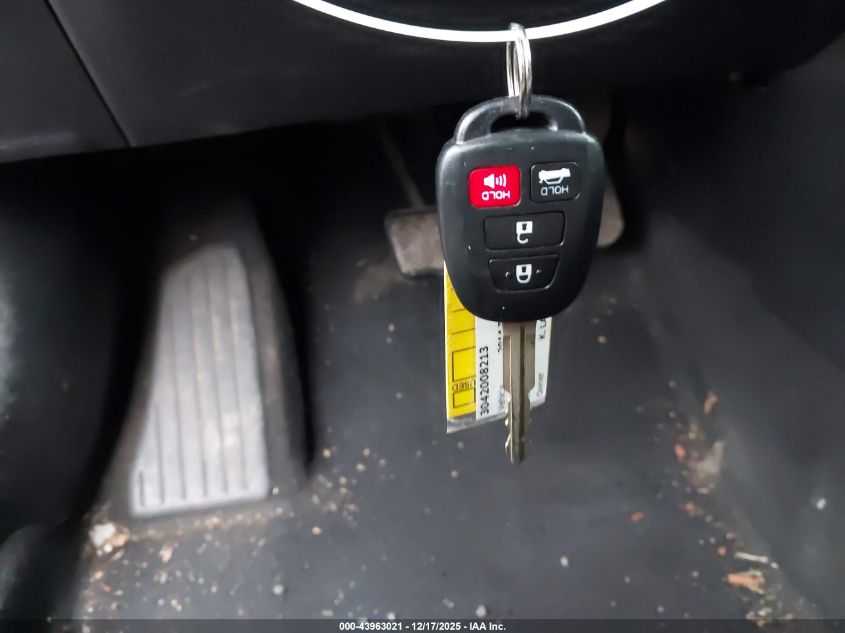 2014 Toyota Corolla Le Plus VIN: 2T1BURHE8EC226026 Lot: 43963021