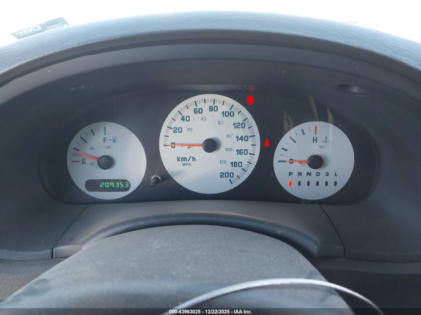 2004 Dodge Caravan VIN: 1D4GP25R14B517852 Lot: 43963025