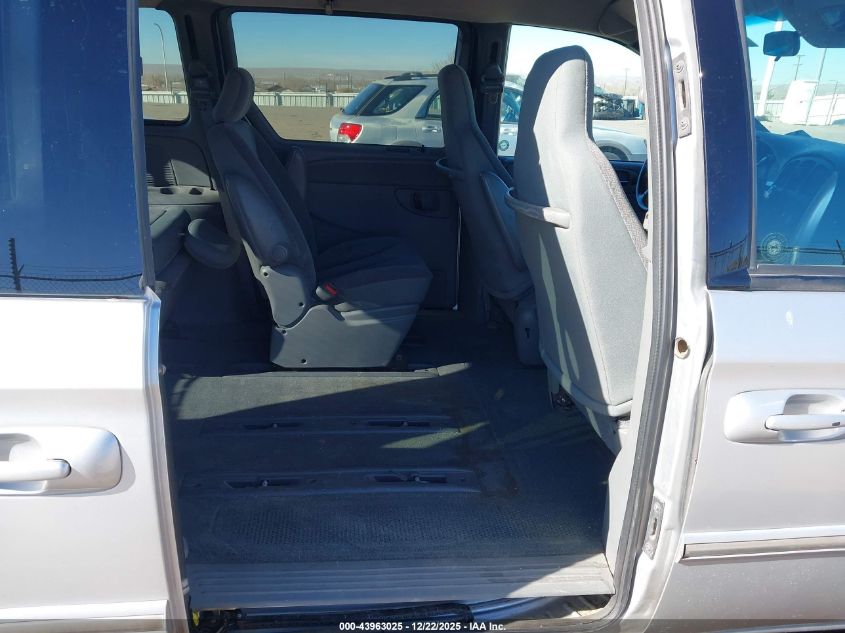 2004 Dodge Caravan VIN: 1D4GP25R14B517852 Lot: 43963025