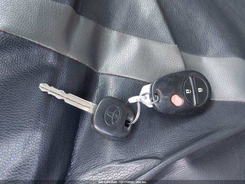 2007 Toyota Tundra Sr5 5.7L V8 VIN: 5TFBV54107X032085 Lot: 43963040